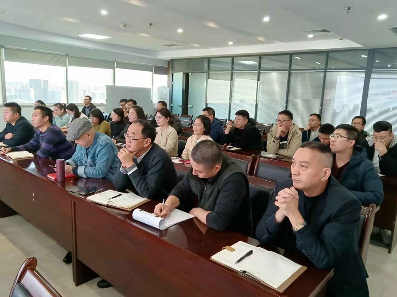 交流促進步 攜手共成長——我公司組織全體員工開展財稅知識專題（tí）培訓(圖2)